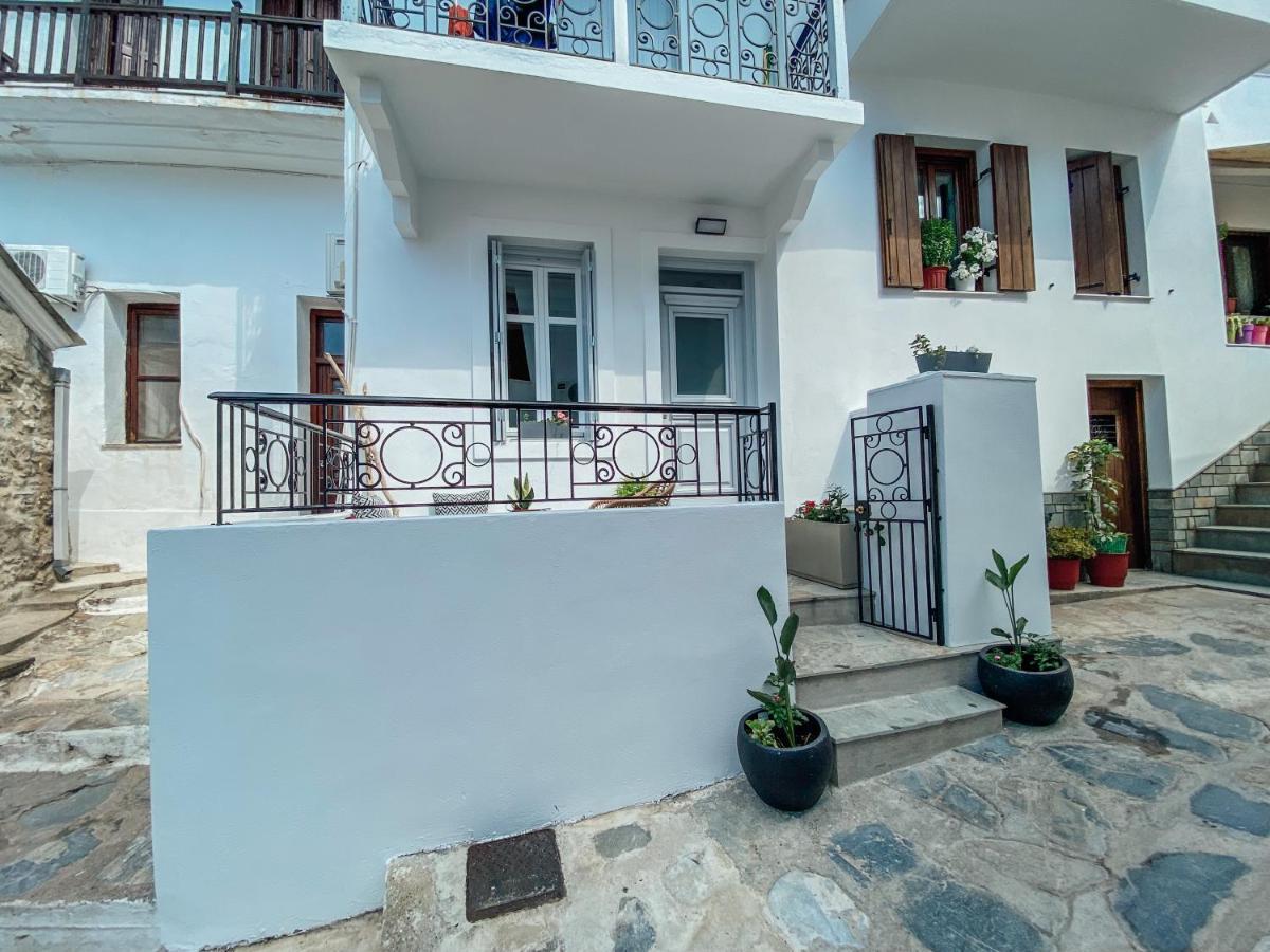 Evagelias Suite Skopelos Town Exterior photo